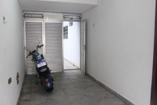 Garagem de casa à venda com 3 quartos, 155m² em Santa Maria, São Caetano do Sul