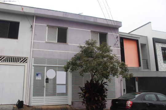 Fachada de casa à venda com 3 quartos, 155m² em Santa Maria, São Caetano do Sul
