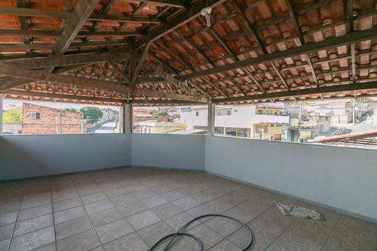 Casa para alugar com 3 quartos, 150m² em Glória, Belo Horizonte