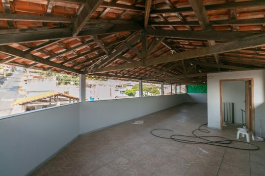 Casa para alugar com 3 quartos, 150m² em Glória, Belo Horizonte