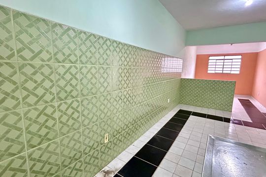 Cozinha de casa para alugar com 2 quartos, 70m² em Jardim Ansalca, Guarulhos