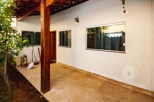 Área externa de casa para alugar com 2 quartos, 100m² em Itapoã, Belo Horizonte