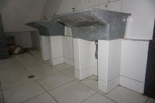 Lavanderia de casa para alugar com 1 quarto, 32m² em Jardim Santa Tereza Novo, Embu das Artes