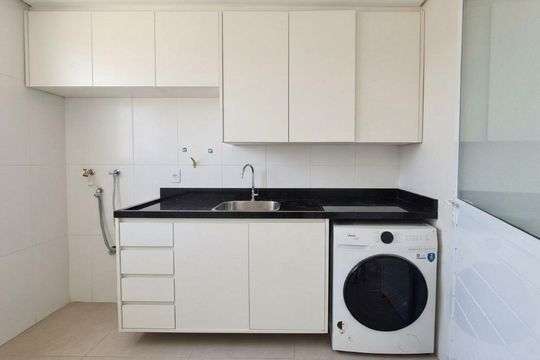 Área de serviço de casa de condomínio para alugar com 3 quartos, 78m² em Jansen, Gravataí