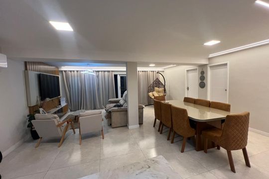 Casa para alugar com 3 quartos, 200m² em Inhoaíba, Rio de Janeiro