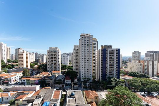 Vista de apartamento à venda com 2 quartos, 61m² em Pompeia, São Paulo