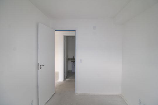 Quarto 1 de apartamento à venda com 2 quartos, 59m² em Vila Bandeirantes, São Paulo