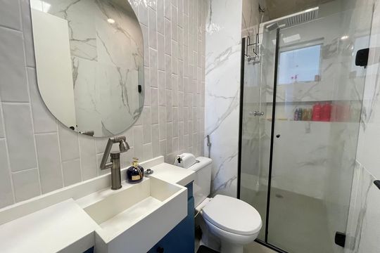 Banheiro Social de apartamento à venda com 3 quartos, 75m² em Jardim Peri Peri, São Paulo