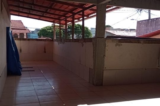 Área externa de casa à venda com 2 quartos, 150m² em Campo Grande, Rio de Janeiro