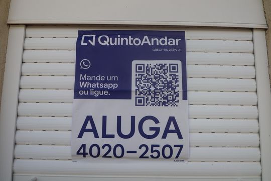 Placa de casa de condomínio para alugar com 2 quartos, 111m² em Olaria, Canoas