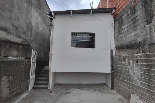 Área externa de casa para alugar com 1 quarto, 125m² em Jardim Joao de Barro, São Bernardo do Campo