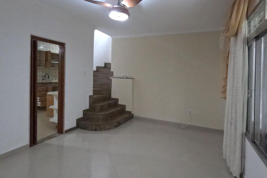 Casa para alugar com 3 quartos, 120m² em Aparecida, Santos