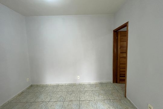 Casa para alugar com 1 quarto, 40m² em Bento Ribeiro, Rio de Janeiro
