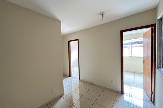Casa para alugar com 1 quarto, 40m² em Bento Ribeiro, Rio de Janeiro