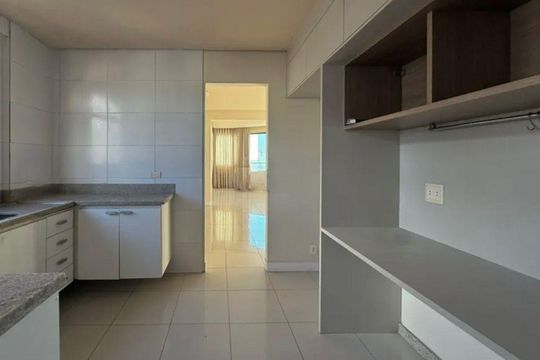 Cozinha de apartamento para alugar com 3 quartos, 200m² em São Lucas, Belo Horizonte