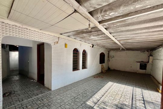Garagem de casa à venda com 2 quartos, 150m² em Jardim Campos Eliseos, Campinas