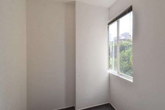 Apartamento à venda com 2 quartos, 70m² em Funcionários, Belo Horizonte