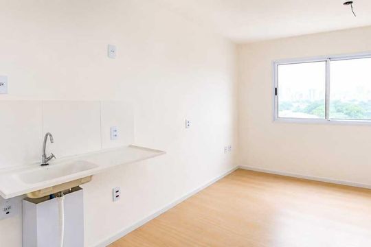 Cozinha de kitnet/studio para alugar com 1 quarto, 17m² em Vila Andrade, São Paulo