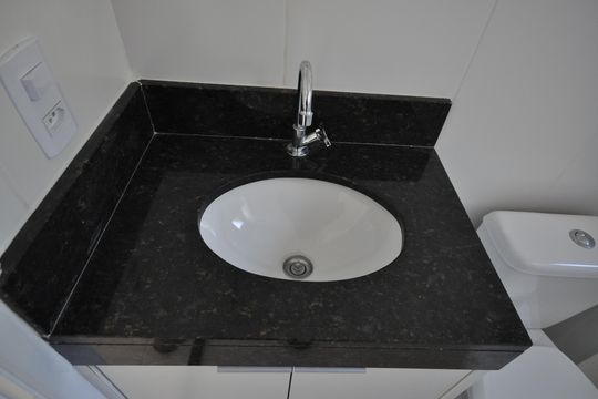 Banheiro de apartamento para alugar com 1 quarto, 30m² em Vila Gustavo, São Paulo