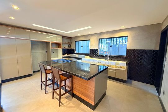 Sala de jantar de casa de condomínio para alugar com 7 quartos, 495m² em Aeroporto, Juiz de Fora