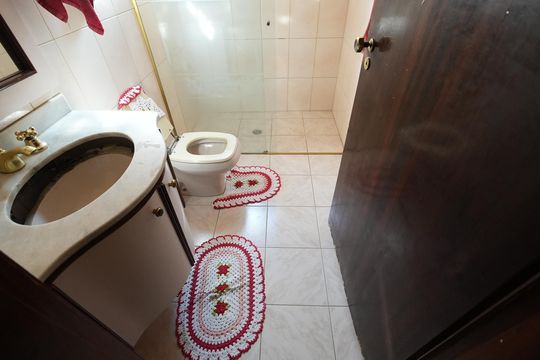 Banheiro Social de casa à venda com 3 quartos, 125m² em Jardim Las Vegas, Santo André