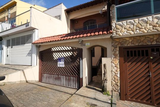 Fachada de casa à venda com 3 quartos, 125m² em Jardim Las Vegas, Santo André