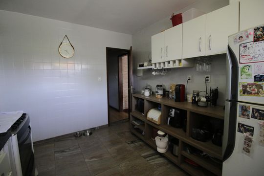 Cozinha de casa de condomínio à venda com 5 quartos, 250m² em Freguesia (jacarepaguá), Rio de Janeiro