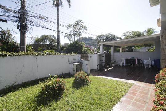 Jardim de casa de condomínio à venda com 5 quartos, 250m² em Freguesia (jacarepaguá), Rio de Janeiro