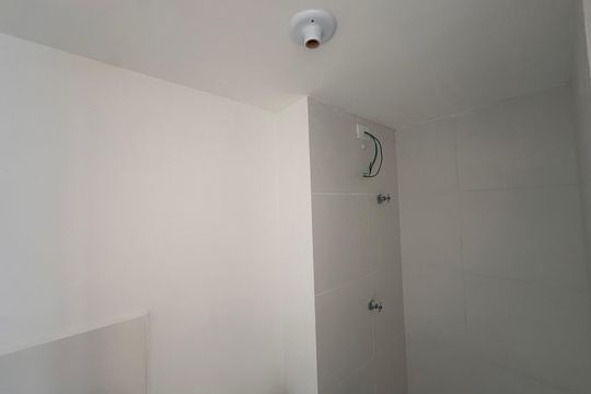Banheiro de apartamento para alugar com 2 quartos, 37m² em Vila das Belezas, São Paulo