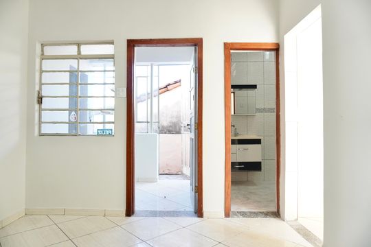 Sala  de apartamento para alugar com 3 quartos, 90m² em Sagrada Família, Belo Horizonte