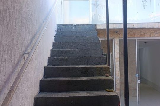 Garagem de casa para alugar com 2 quartos, 170m² em Prata, Nova Iguaçu