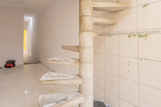 Escada de casa para alugar com 3 quartos, 316m² em Jardim Palmares (zona Sul), São Paulo