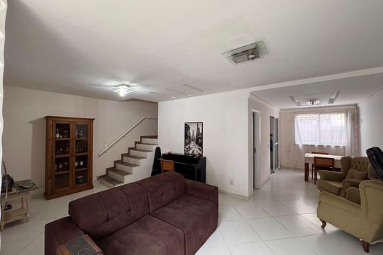 Sala de casa de condomínio à venda com 3 quartos, 270m² em Vargem Grande, Rio de Janeiro