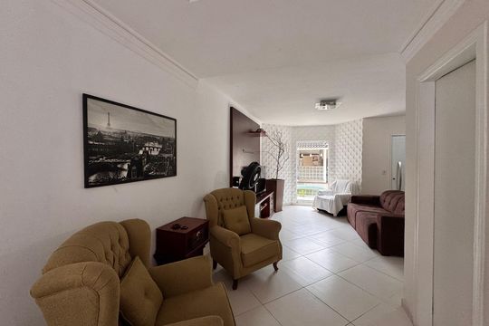 Sala de casa de condomínio à venda com 3 quartos, 270m² em Vargem Grande, Rio de Janeiro