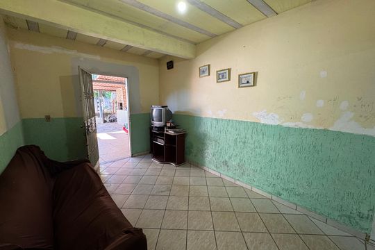 Casa 1 - Sala de casa à venda com 6 quartos, 225m² em Q 1, Brasília