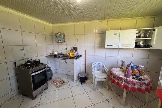 Cozinha anexo 2 de casa à venda com 6 quartos, 225m² em Q 1, Brasília