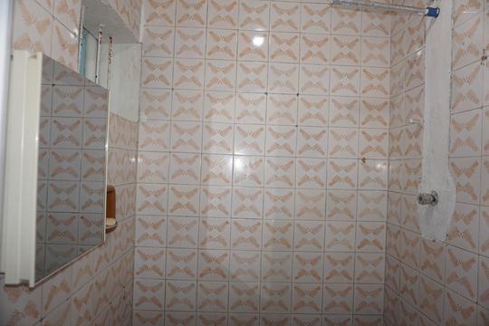 Banheiro de casa para alugar com 2 quartos, 45m² em Jardim Macedonia, Embu das Artes