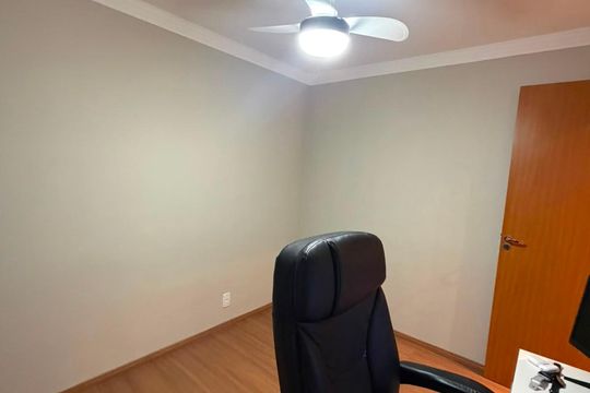 Quarto de apartamento à venda com 2 quartos, 46m² em Jardim Nova Europa, Campinas