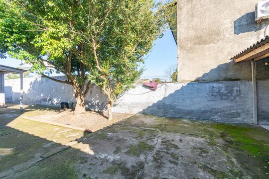 Casa à venda com 2 quartos, 50m² em Harmonia, Canoas
