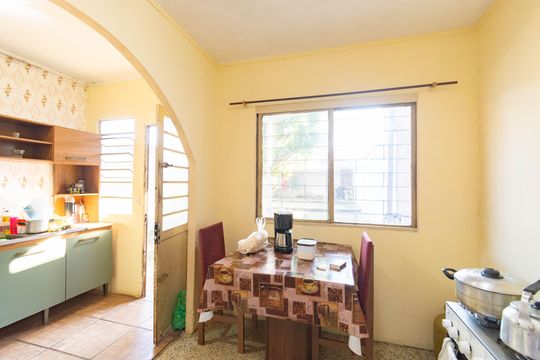 Casa à venda com 2 quartos, 50m² em Harmonia, Canoas