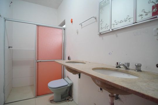 Banheiro de apartamento para alugar com 2 quartos, 130m² em Rio Branco, São Leopoldo