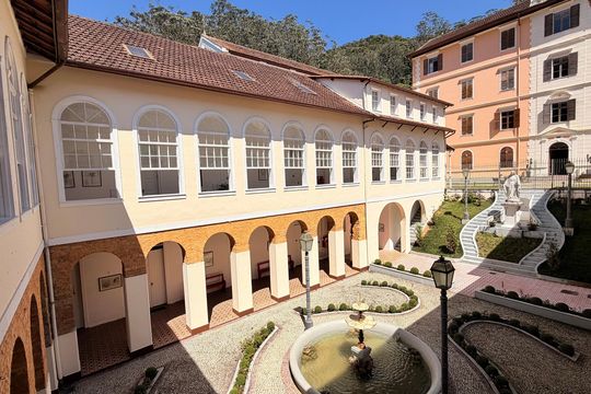 Kitnet/Studio para alugar com 1 quarto, 28m² em Centro, Petrópolis