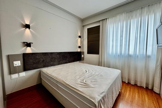 Quarto de apartamento para alugar com 1 quarto, 32m² em Lourdes, Belo Horizonte