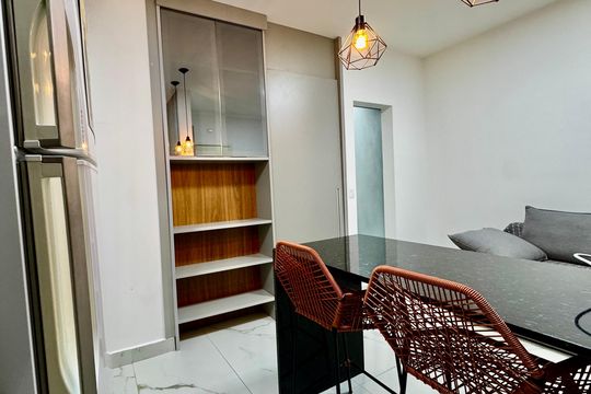 Sala/cozinha de apartamento para alugar com 1 quarto, 32m² em Estoril, Belo Horizonte