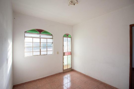 Casa para alugar com 2 quartos, 59m² em Fernão Dias, Belo Horizonte