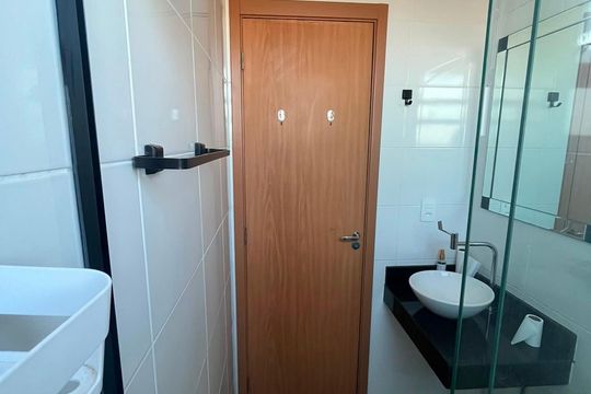 Banheiro de apartamento para alugar com 2 quartos, 41m² em Igara, Canoas
