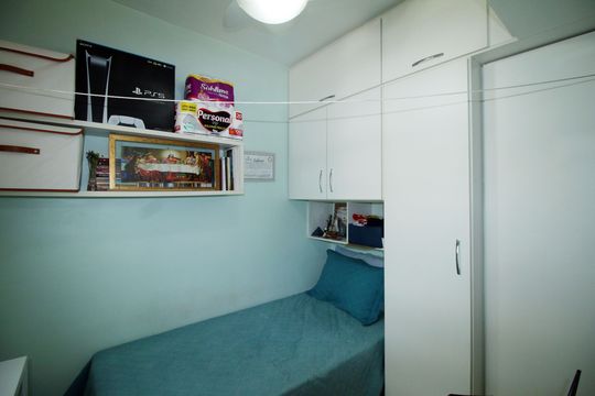 Quarto de Serviço de apartamento à venda com 3 quartos, 64m² em Penha, Rio de Janeiro