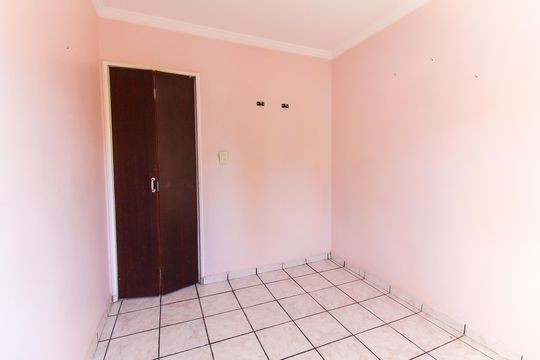 Quarto 1 de apartamento para alugar com 2 quartos, 40m² em Cidade Tiradentes, São Paulo