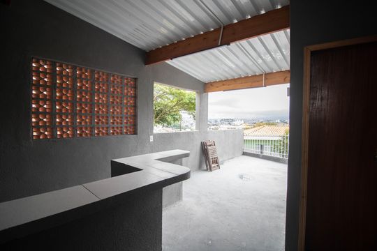 ÁREA COMUM de casa para alugar com 1 quarto, 40m² em Parque Peruche, São Paulo