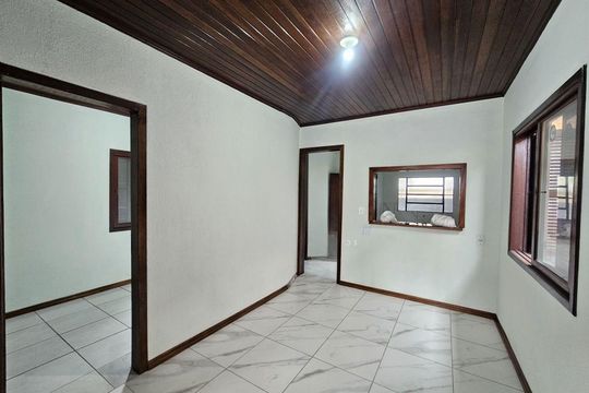 Sala de casa para alugar com 2 quartos, 90m² em Passo dos Ferreiros, Gravataí